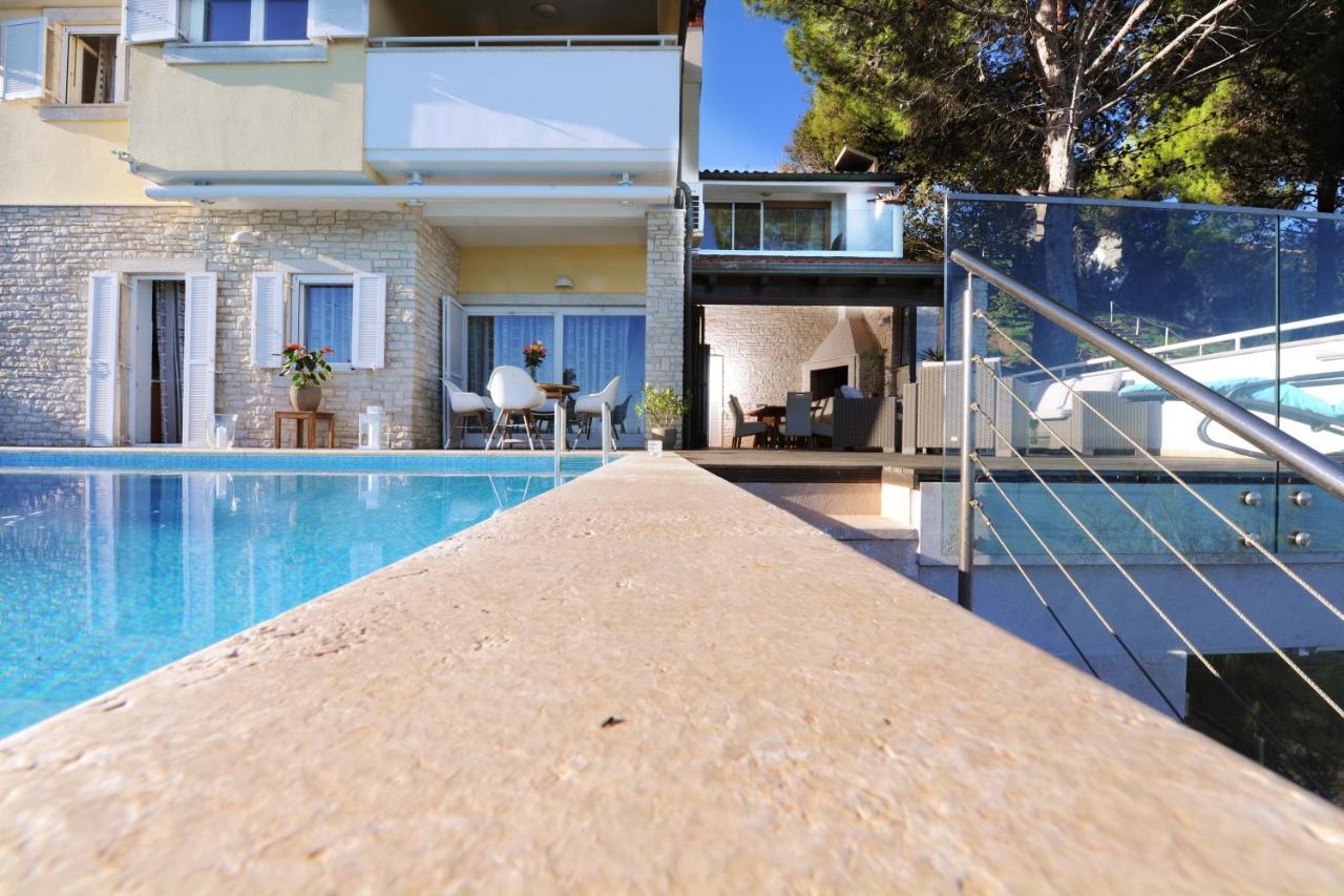 Villa Cablex Crveni Vrh Exterior photo
